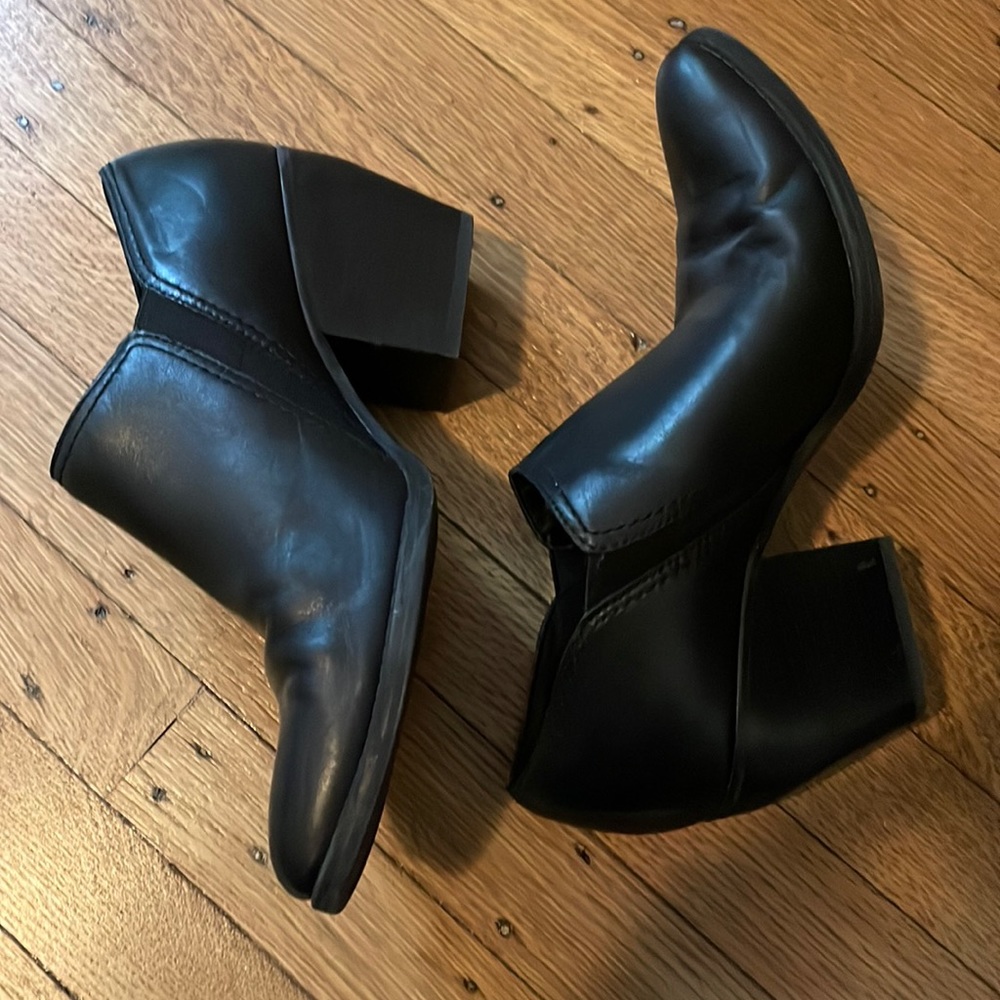 Naturalizer Leather Shoe Booties - Picture 1 of 5